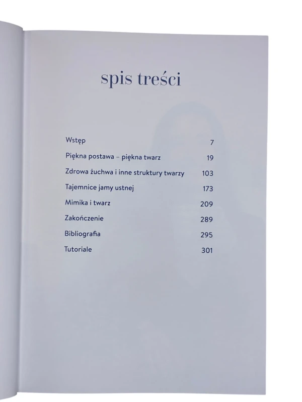 Facefitness. Sekrety odmładzającej gimnastyki twarzy Kateryna Atamanova